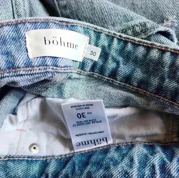 Bohme Adriana Jeans Light Wash Denim Distressed Knee 30x29 - Picture 2 of 3